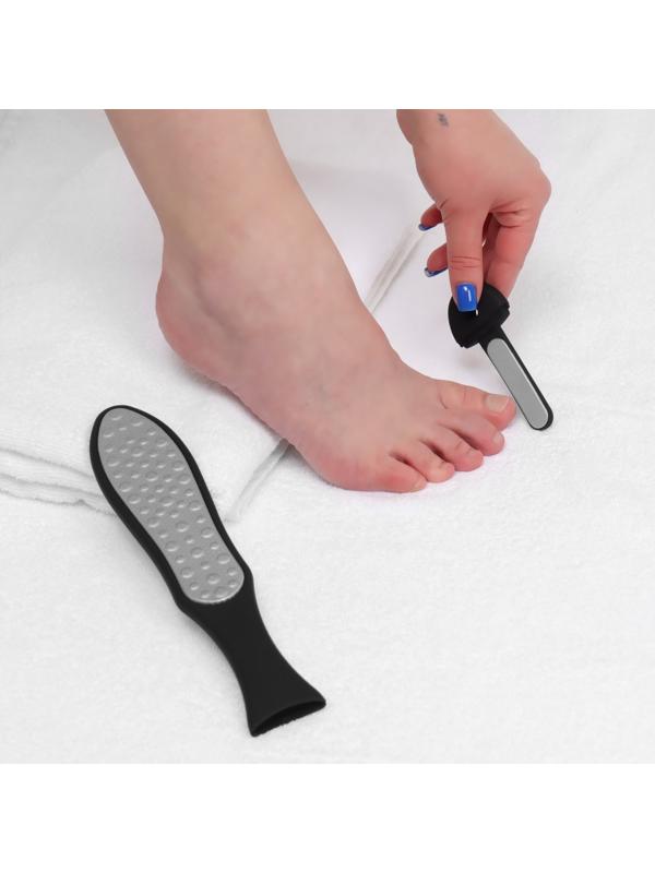 Тёрка для ног, лазерная, двусторонняя, с пилкой, прорезиненная ручка, 27 см, цвет чёрный
