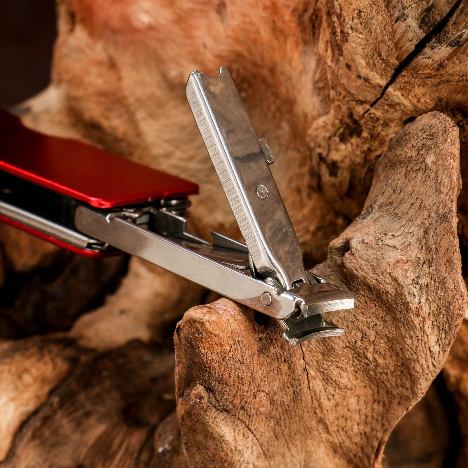 Нож многофункциональный 