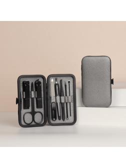 Набор маникюрный «Christian», 8 предметов, в футляре, цвет чёрный/серый