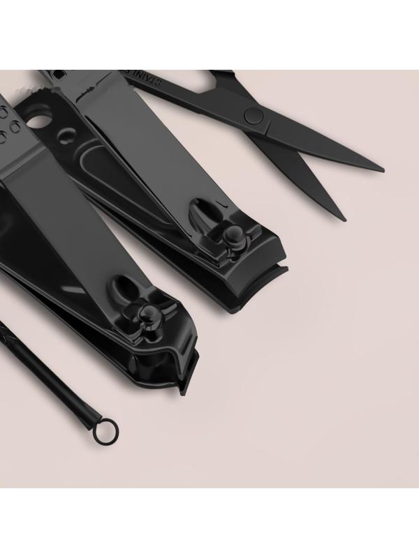 Набор маникюрный «Christian», 8 предметов, в футляре, цвет чёрный/серый