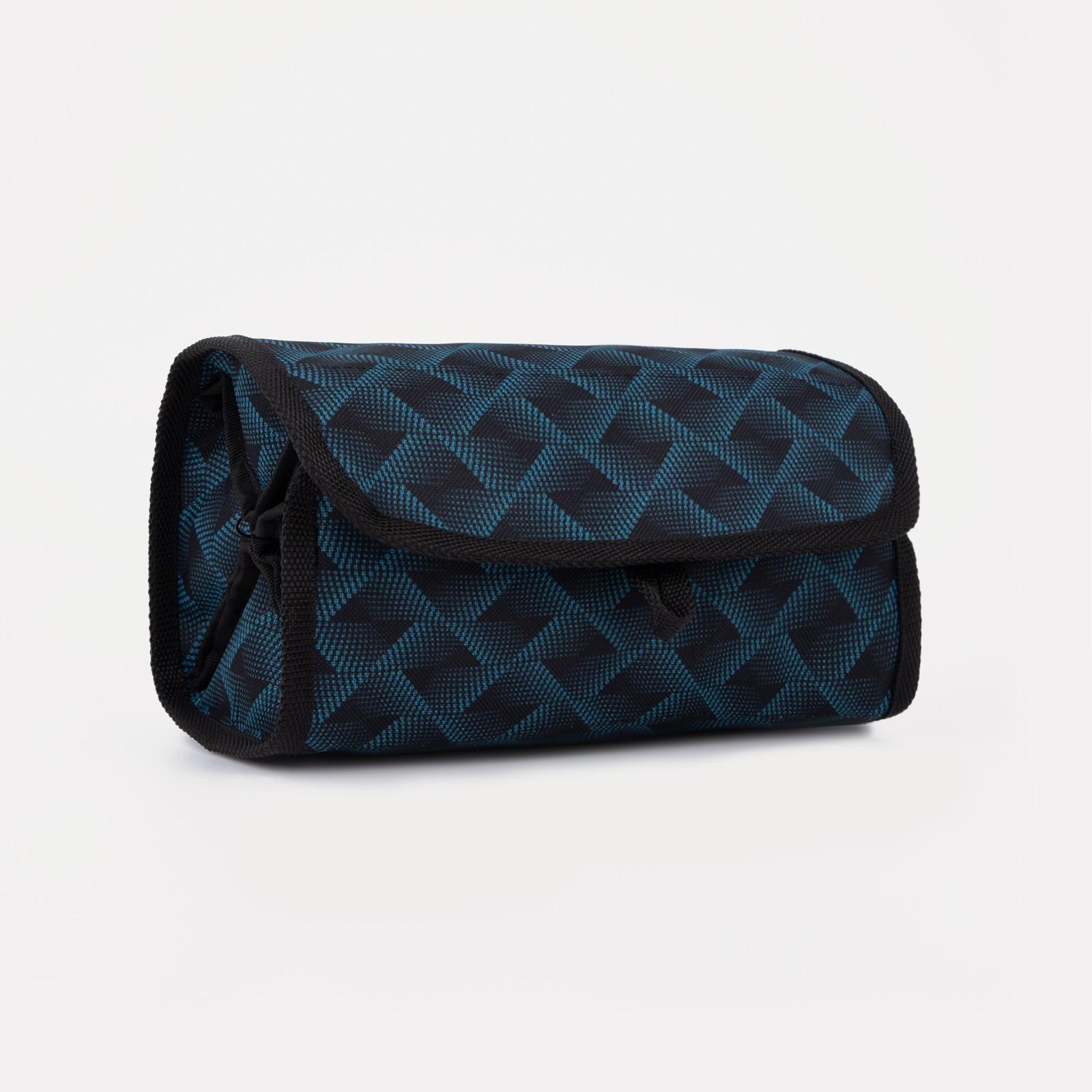 Косметичка, 4 отдела на молниях, цвет чёрный