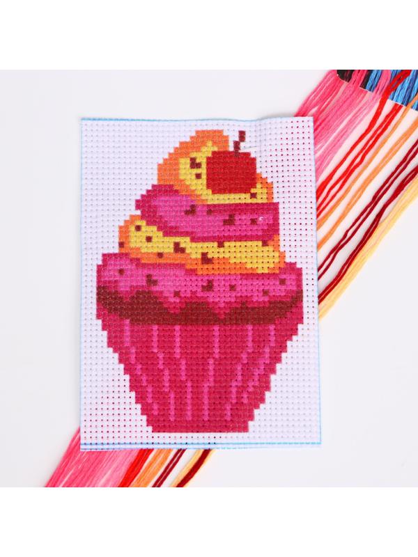 Вышивка крестиком «Капкейк», 14х10 см