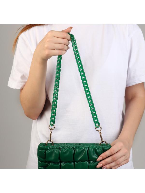 Цепочка для сумки, пластиковая, с карабинами, 23 × 17 мм, 68 см, цвет малахитовый/золотой