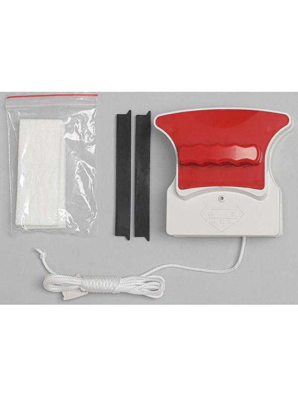 Магнитная щётка для мытья окон с двух сторон Доляна, с водосгоном, на стекло 18-30 мм