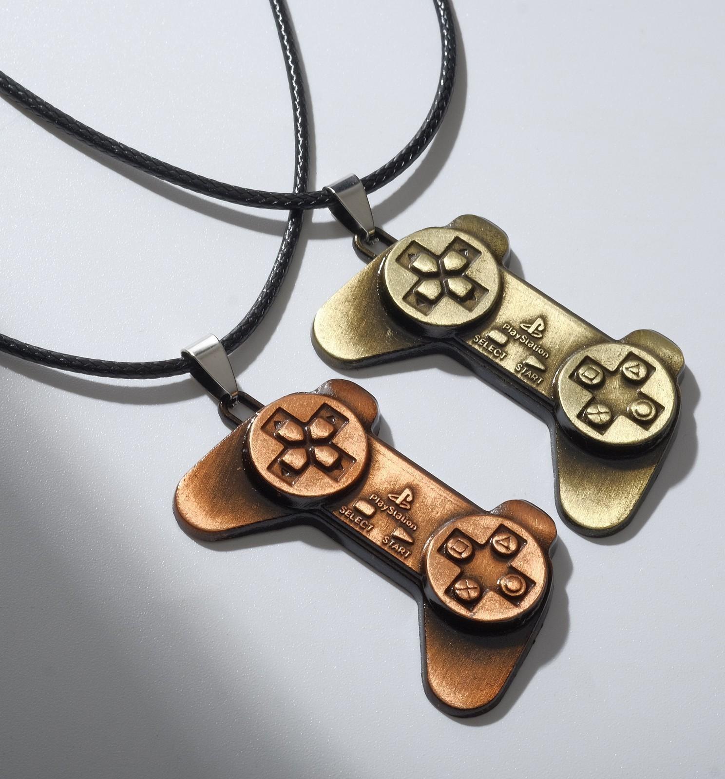 Кулоны на шнурке 