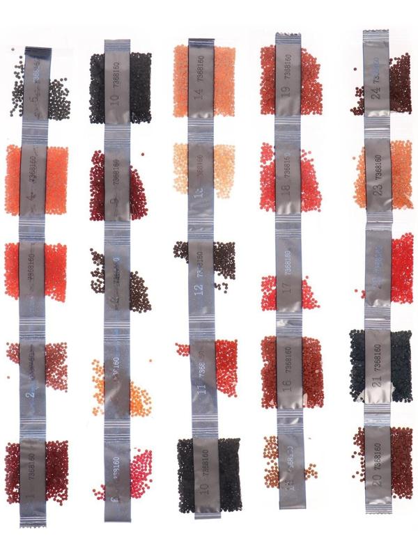 Алмазная мозаика на подрамнике с полным заполнением «Девушка с цветами», 30х40см