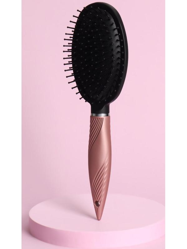 Расчёска массажная, прорезиненная ручка, 7 × 25 см, цвет чёрный/розовый