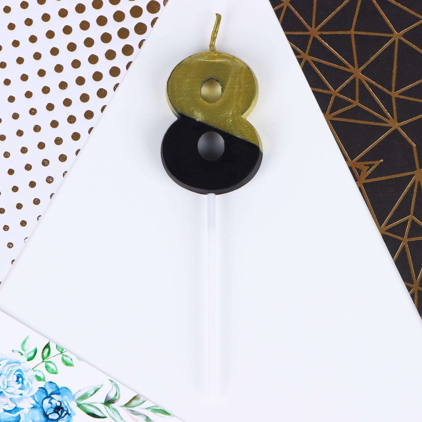 Свеча в торт «8»