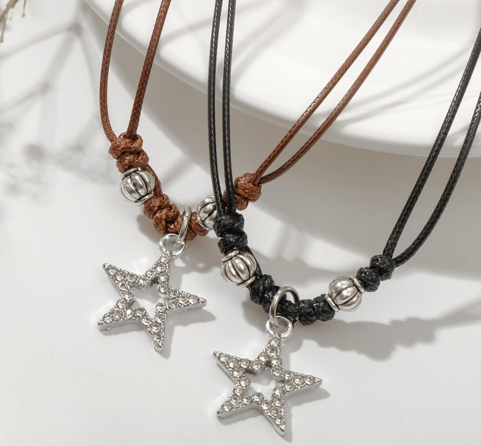 Кулоны на шнурке 