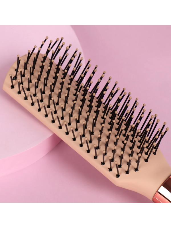 Расчёска массажная, прорезиненная ручка, 3,8 × 23 см, цвет бежевый/золотистый