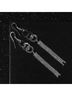 Серьги висячие со стразами 