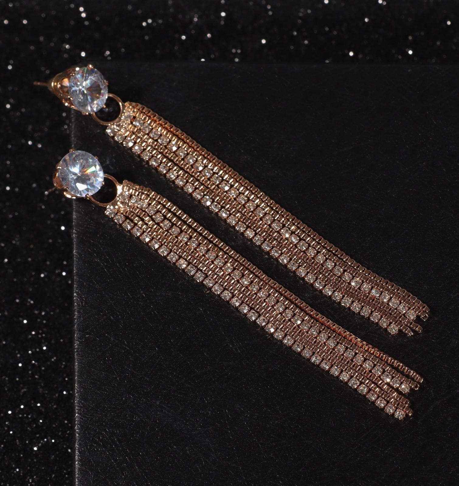 Серьги висячие со стразами 