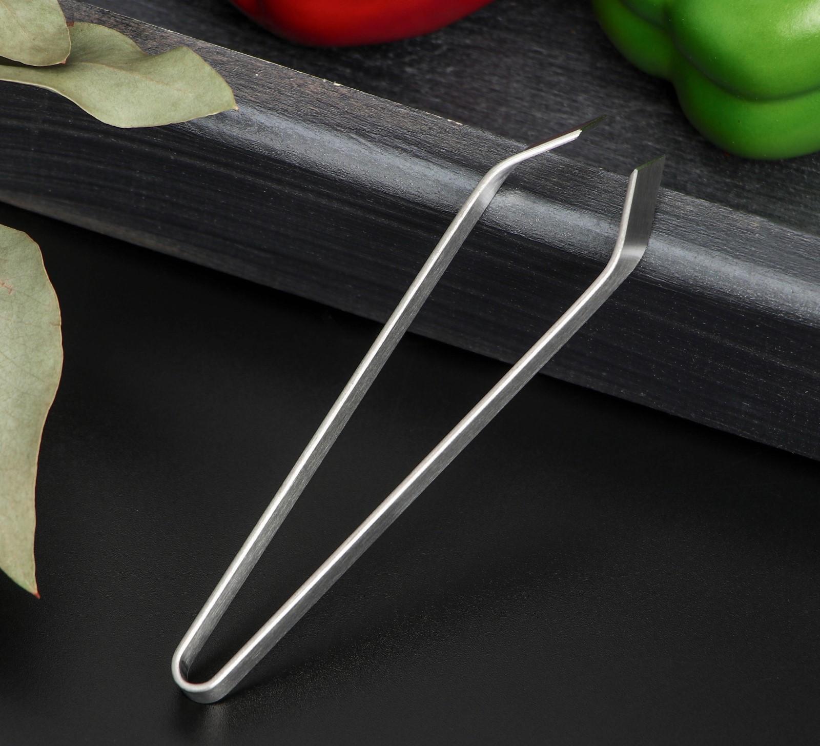 Щипцы-пинцет Доляна «Металлик», для удаления костей, 12 см, нержавеющая сталь, цвет серебряный