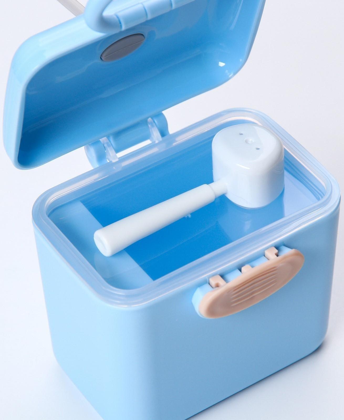 Контейнер для хранения детского питания 150 мл., с ложкой , цвет голубой