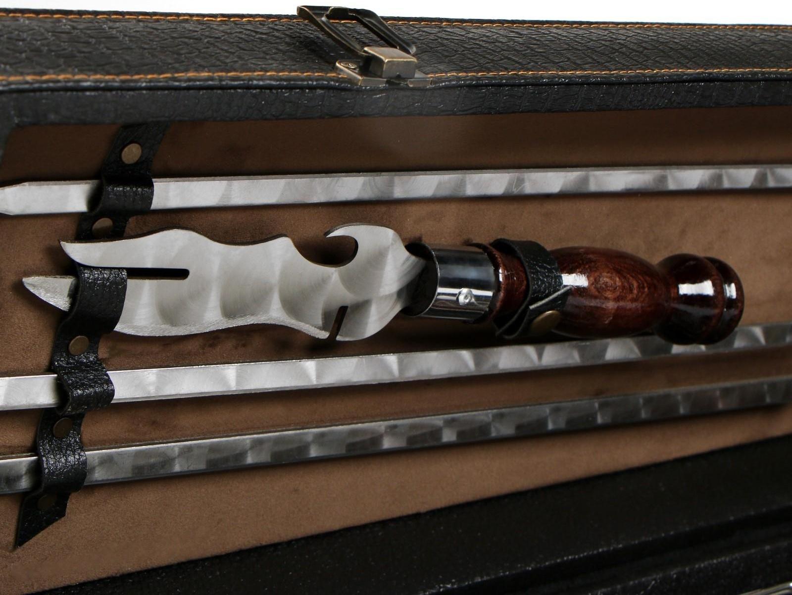 Набор шампуров в коробке из эко-кожи 