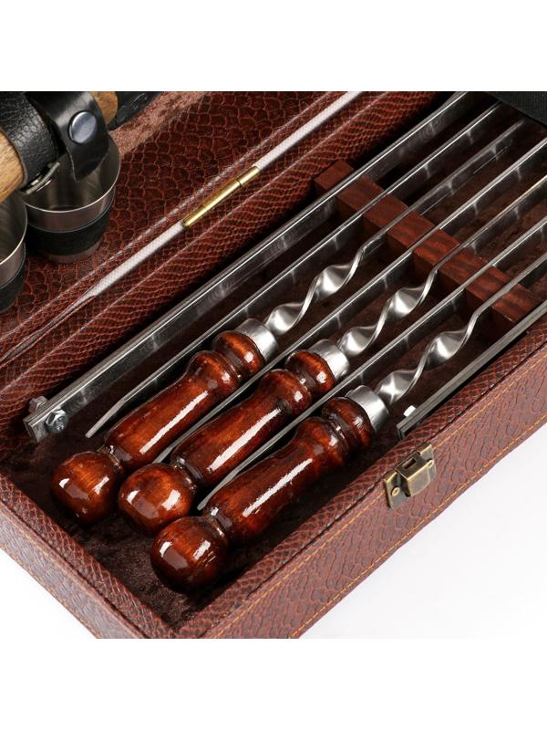 Набор шампуров в коробке из эко-кожи 