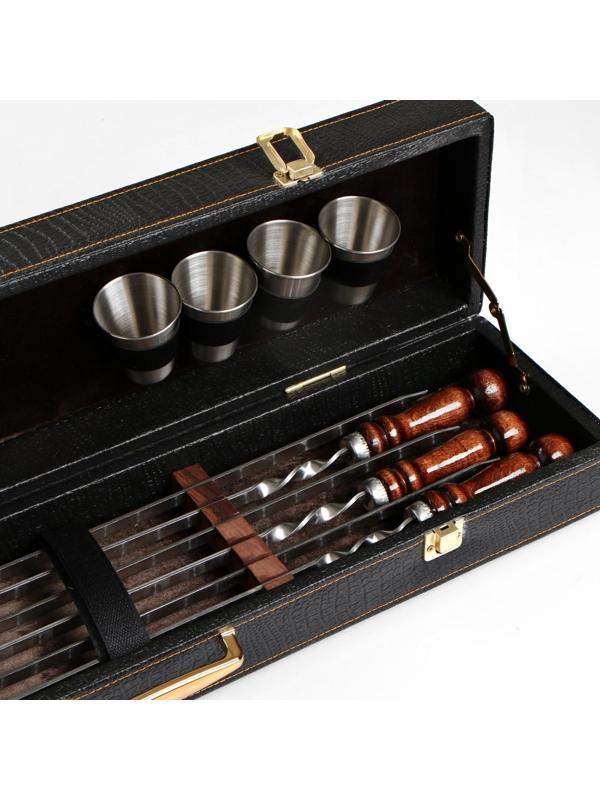 Набор шампуров в коробке из эко-кожи 