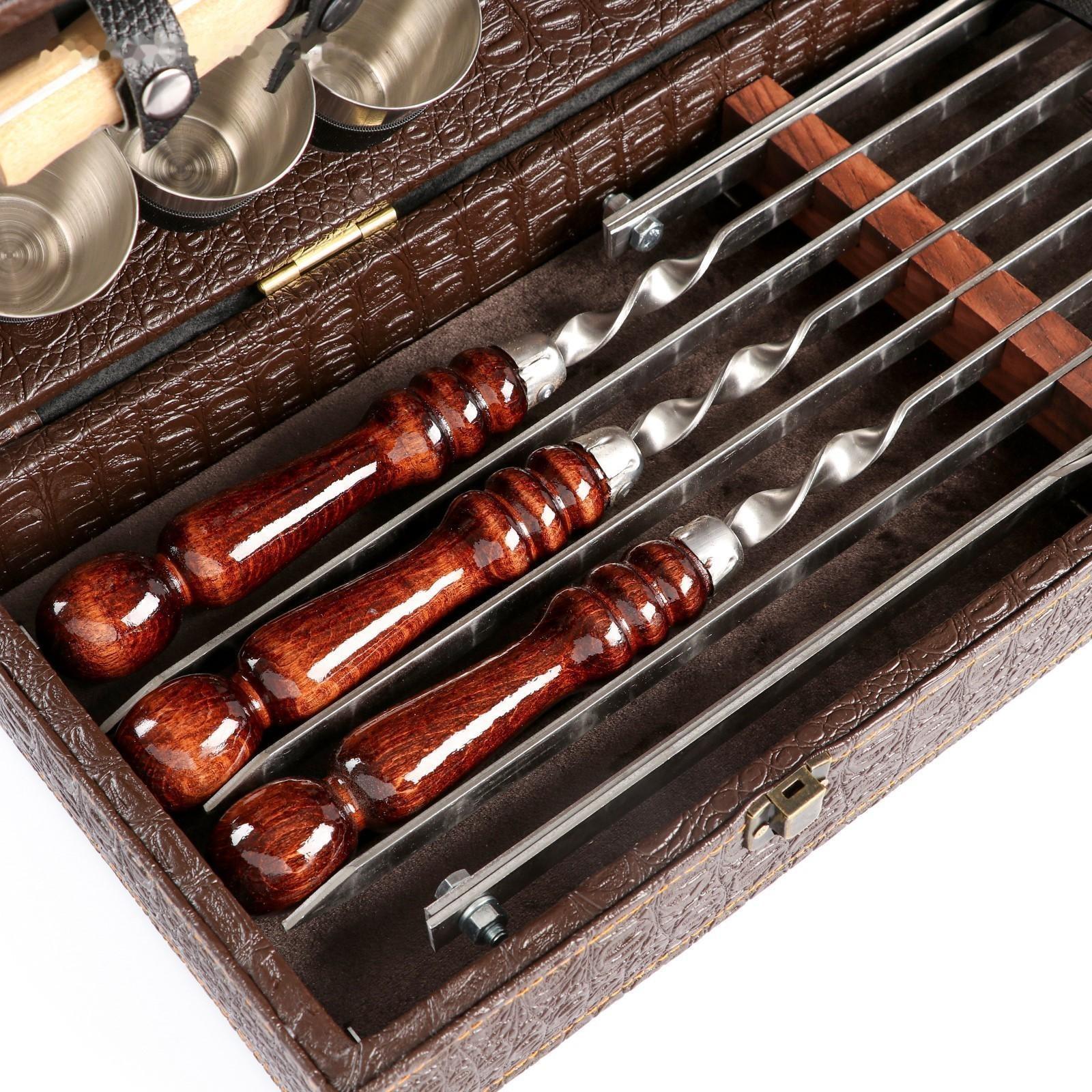 Набор шампуров в коробке из эко-кожи 