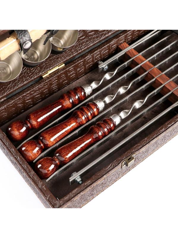 Набор шампуров в коробке из эко-кожи 