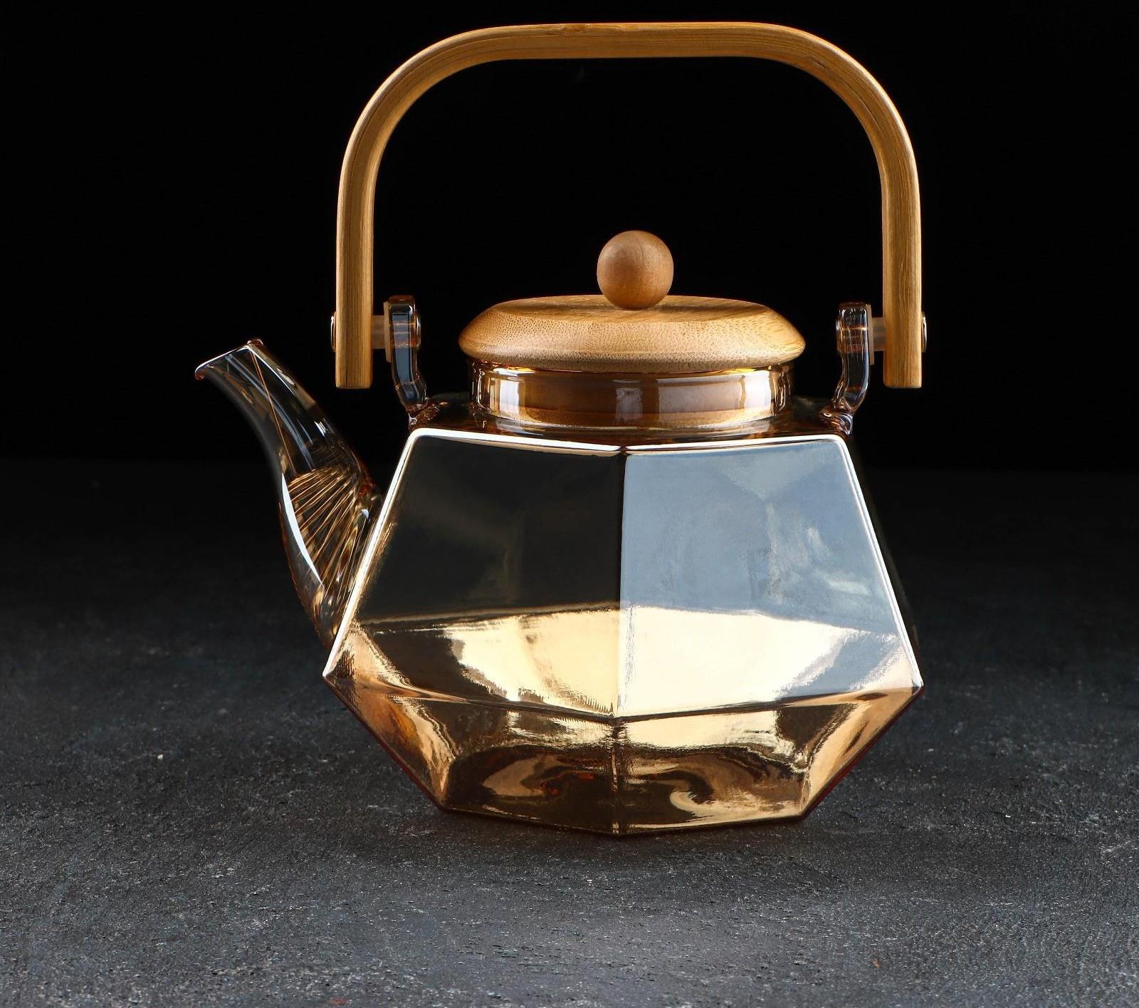 Чайник стеклянный заварочный с бамбуковой крышкой и металлическим фильтром «Октогон», 800 мл, цвет золотой