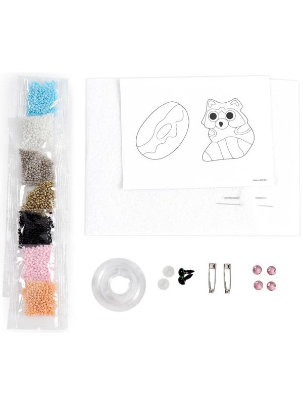 Вышивка бисером «Енотик и пончик», брошь