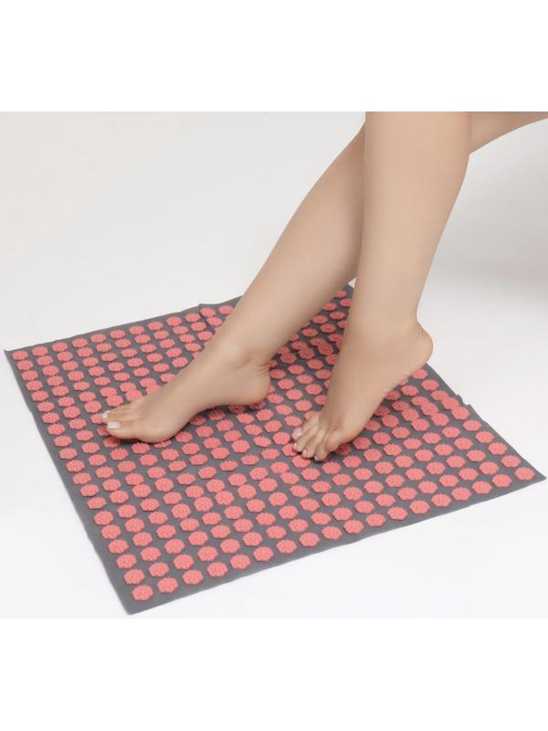 Ипликатор-коврик, основа спанбонд, 360 модулей, 56 × 62 см, цвет тёмно-серый/розовый