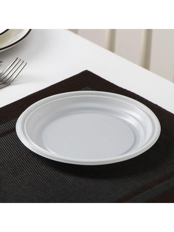 Набор одноразовой посуды на 6 персон «Биг-Пак №1», тарелки глубокие, тарелки плоские, стаканчики: 200 мл, 300 мл, 500 мл, вилки, ножи, ложки, трубочки, бумажные салфетки, зубочистки, цвет белый