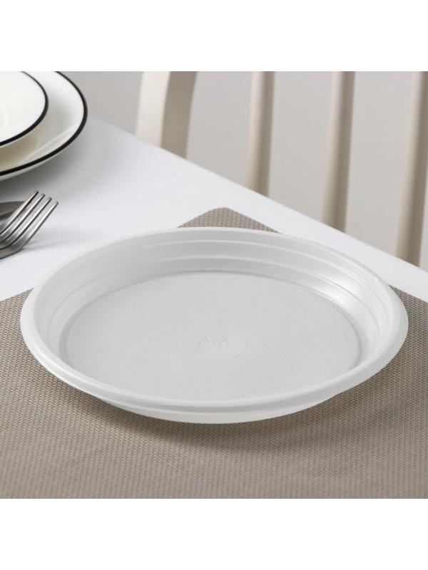 Набор одноразовой посуды на 6 персон «Чайный №2», тарелки, стаканчики 200 мл, кофейные стаканы 200 мл, вилки, чайные ложки, бумажные салфетки, цвет белый