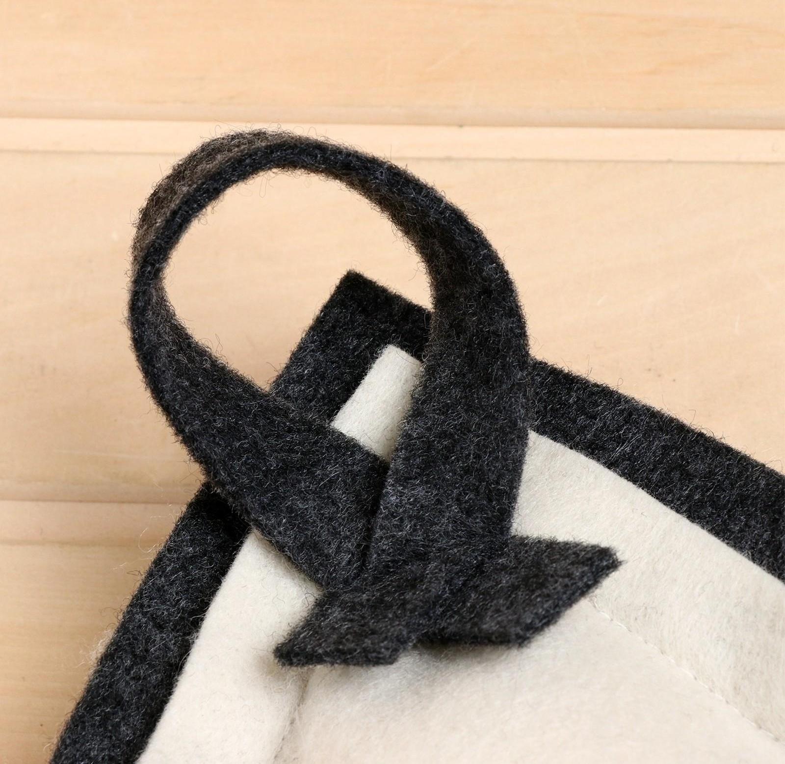 Подушка из войлока 