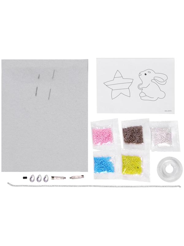 Вышивка бисером «Зайчик и звезда», брошь