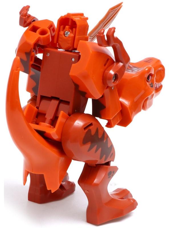 Робот «Динобот», трансформируется