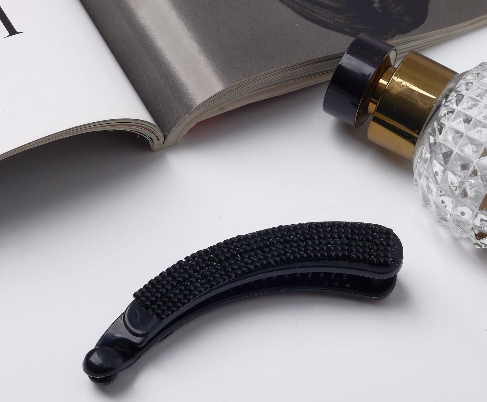 Банан для волос 