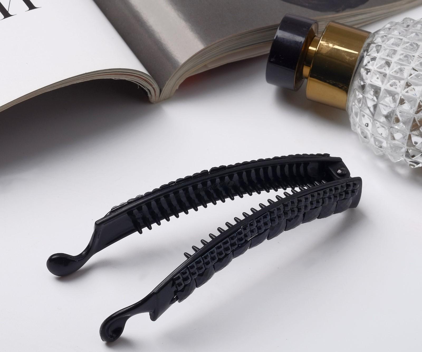 Банан для волос 