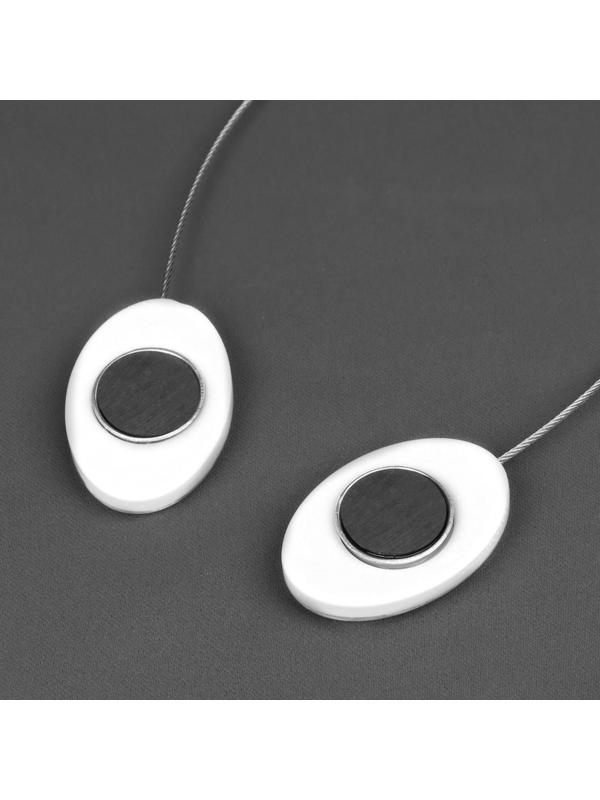 Подхват для штор «Мраморный камень», 5 × 3,5 см, 21 см, цвет белый