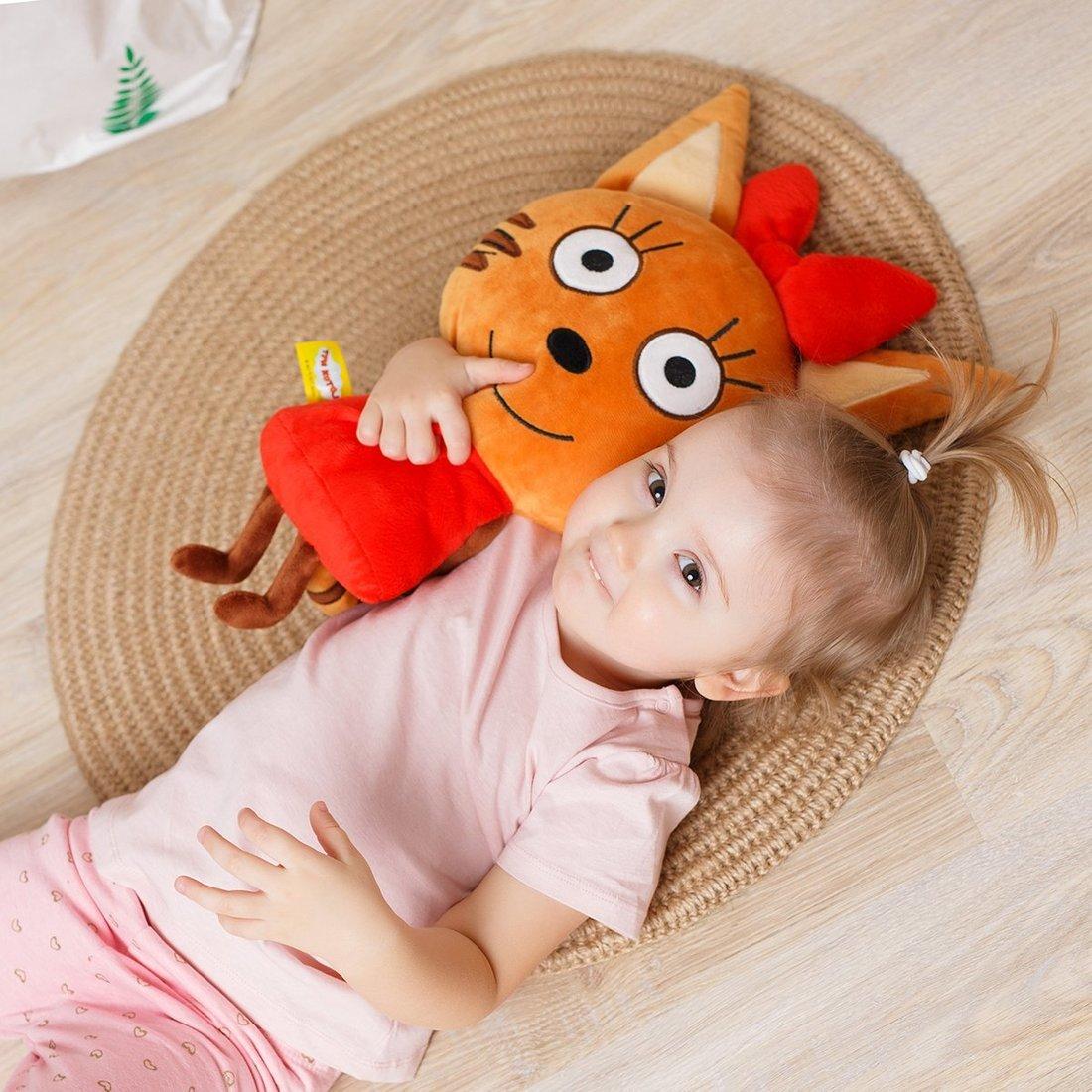 Подушка Три Кота Карамелька