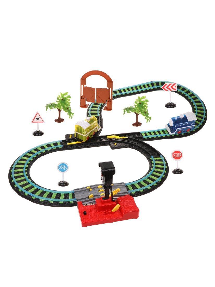 Железная дорога эл. Серебряный путь, длина пути 425см, свет, звук, в
комплекте: деталей 26шт., паровоз 2шт., эл.пит.АА*6шт. не вх.в комплект,
коробка