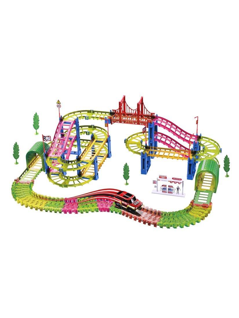 Игр.набор Автотрек, в комплекте: деталей 118шт., предметов 4шт., машина эл.,
эл.пит.АА*1шт.не вх.в комплект, коробка