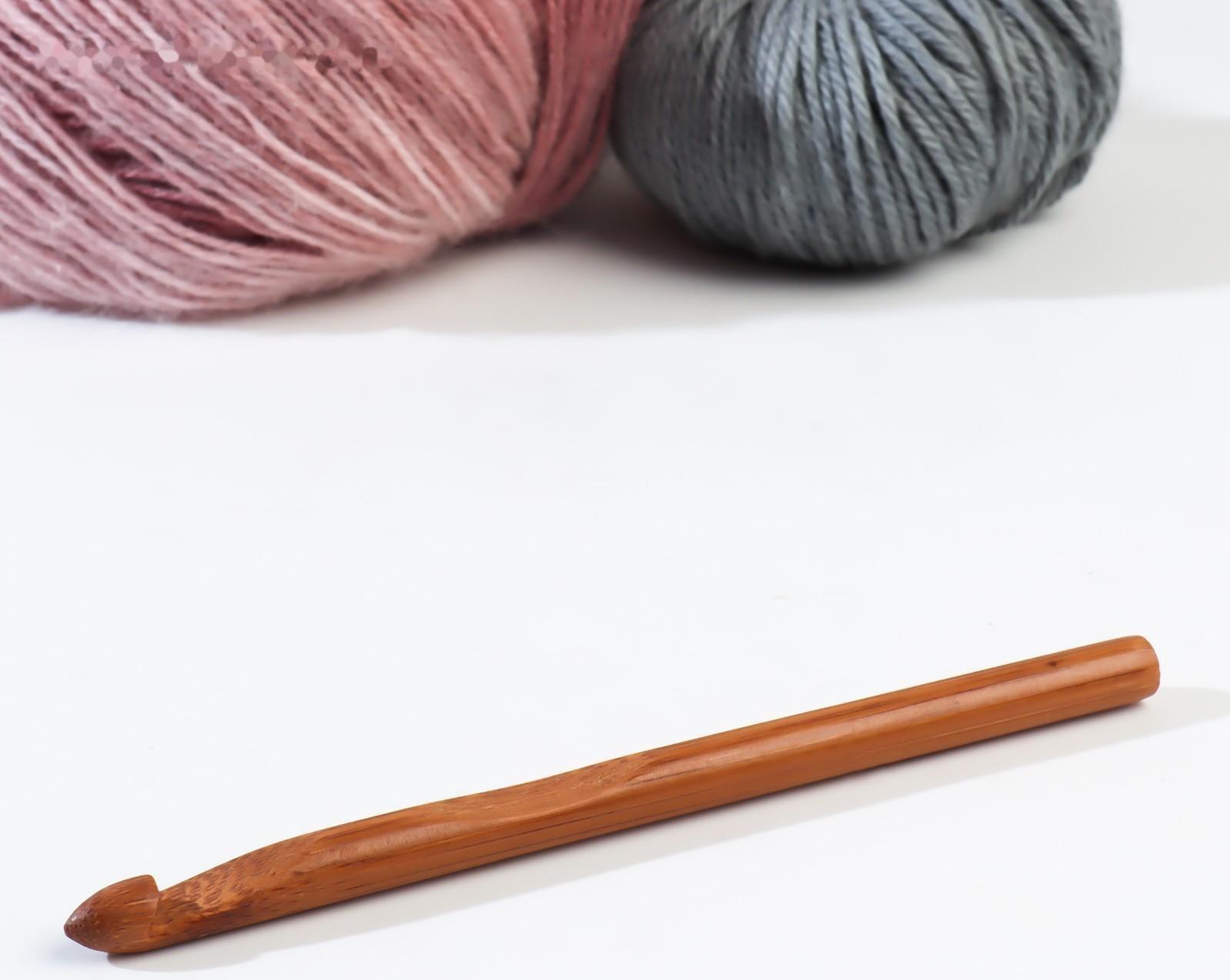 Крючок для вязания, бамбуковый, d = 9 мм, 15 см