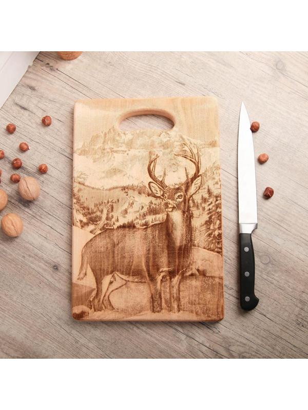 Доска из массива кедра «Олень», большая, прямоугольная, 23 × 35 см