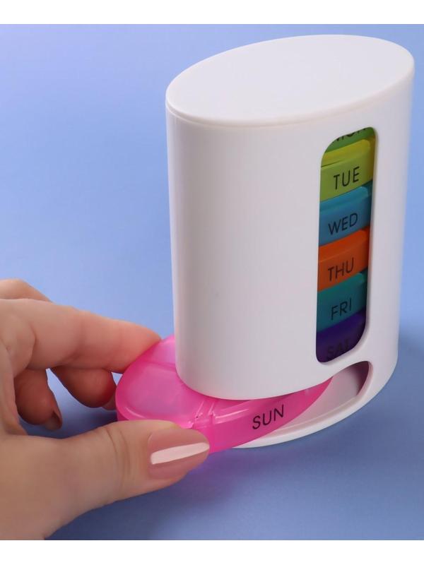 Таблетница-органайзер «Неделька», английские буквы, 7 контейнеров по 4 секции, разноцветная