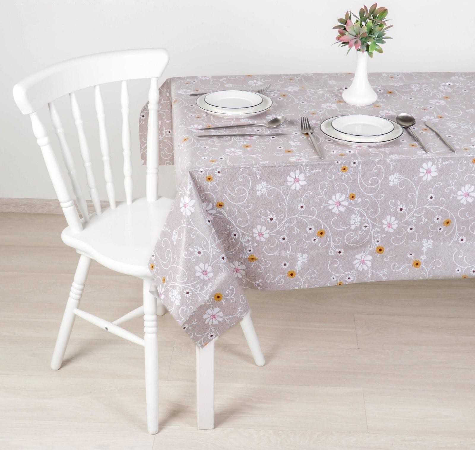 Скатерть столовая на нетканой основе «Ромашки», 137×110 см, цвет коричневый