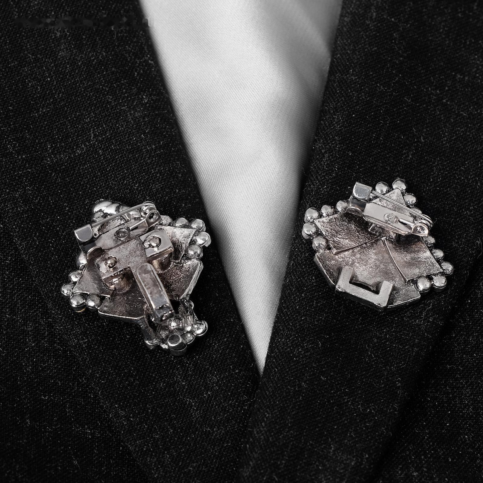 Зажим для кардигана 