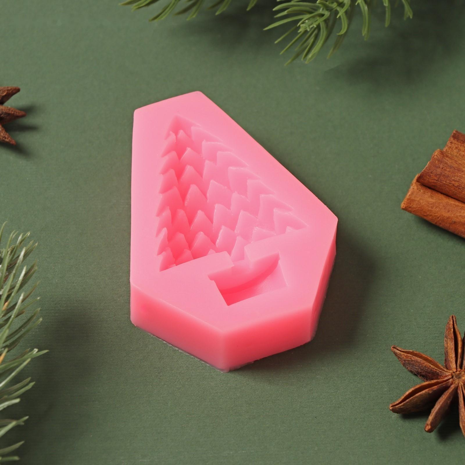 Силиконовый молд «Ёлки-иголки», 7×5,5×1,8 см, цвет розовый