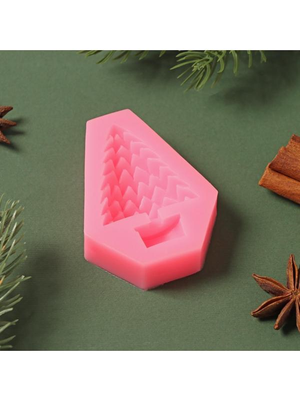 Силиконовый молд «Ёлки-иголки», 7×5,5×1,8 см, цвет розовый