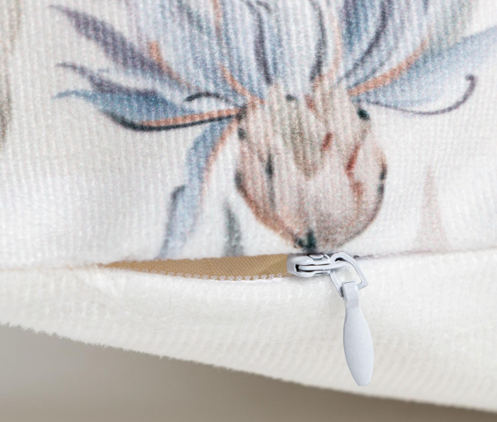 Наволочка декоративная Этель «Spring mood» 40х40 см, велюр, 100% п/э