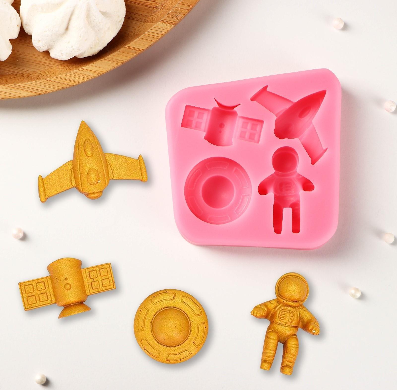 Силиконовый молд «Космос», 8×1,7 см, цвет розовый