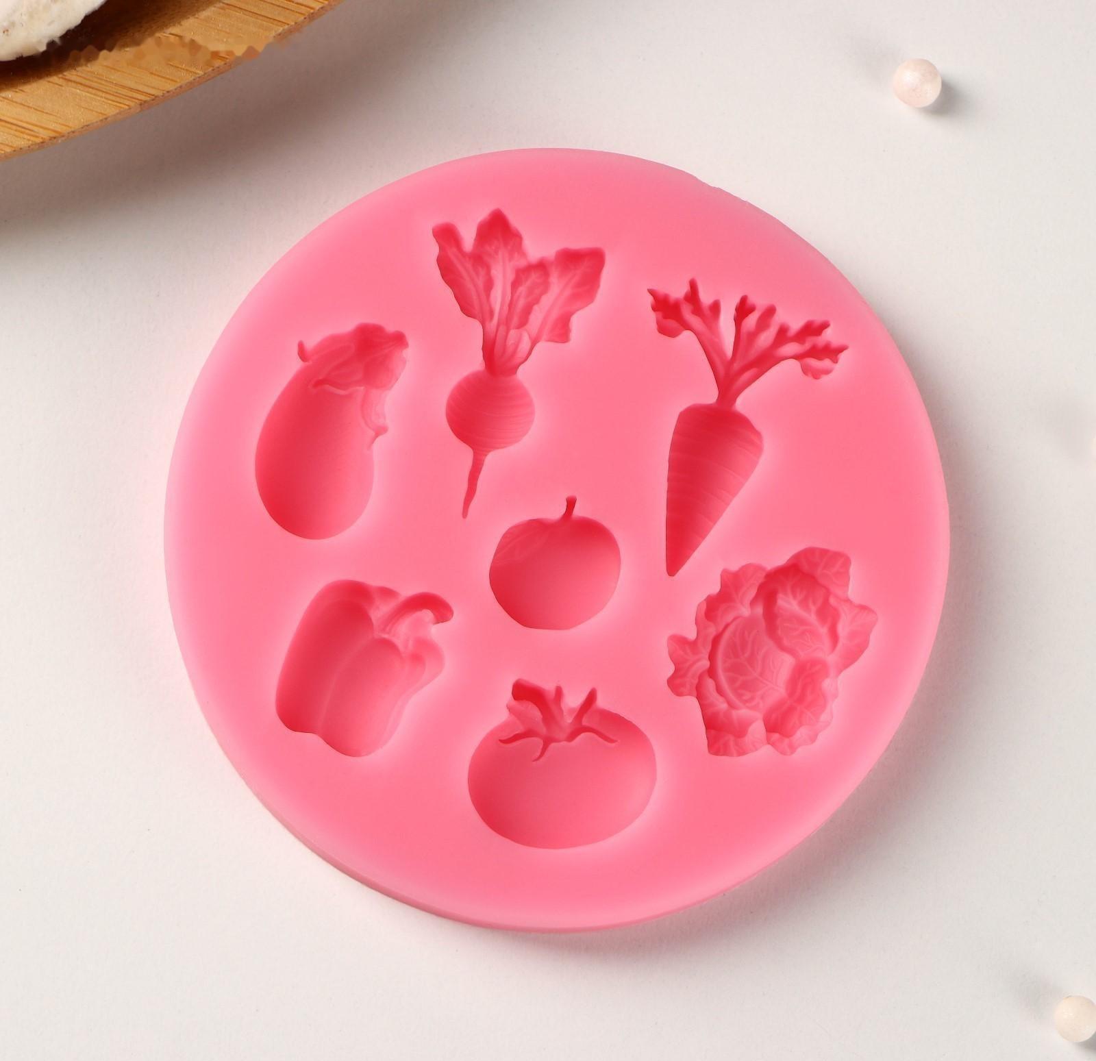 Силиконовый молд Доляна «Овощной микс», d=8 см, цвет розовый