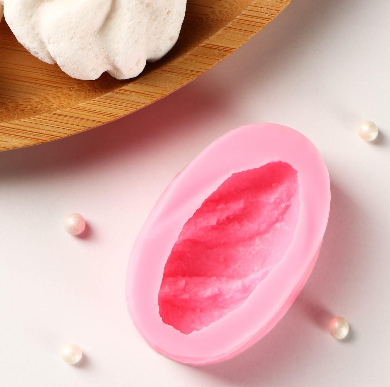 Силиконовый молд «Батон», 6×4×2 см, цвет розовый