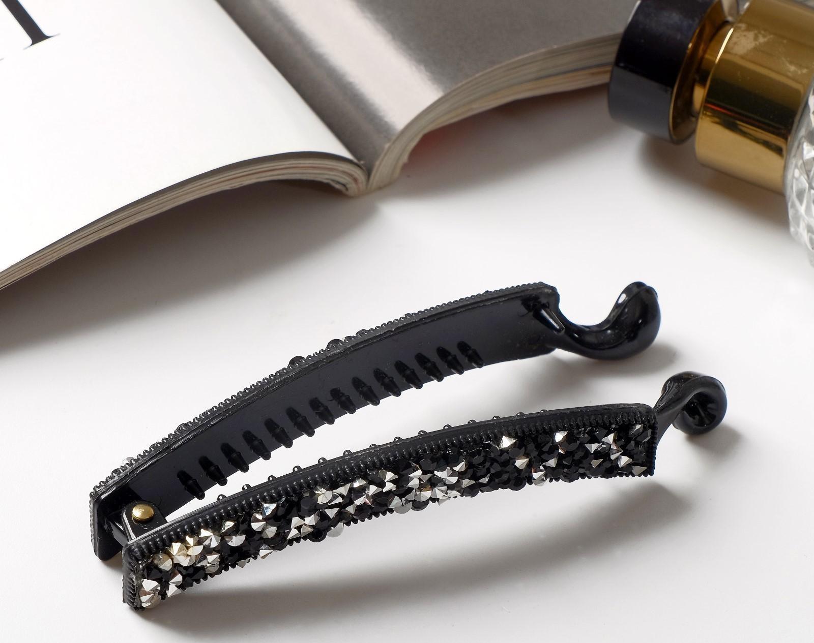 Банан для волос 