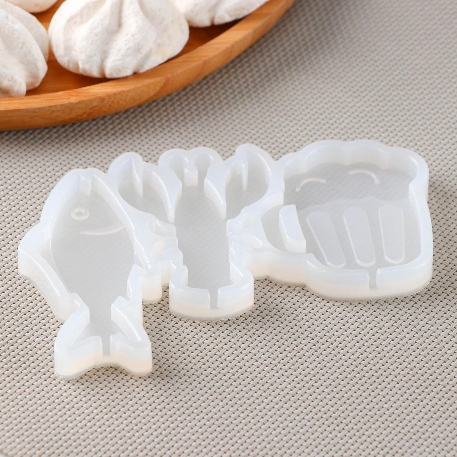 Силиконовая форма «Пивной набор», 13,5×8,5×0,9 см, рыба 7,5×3 см, кружка 6×5 см, рак 6,5×5 см, цвет прозрачный